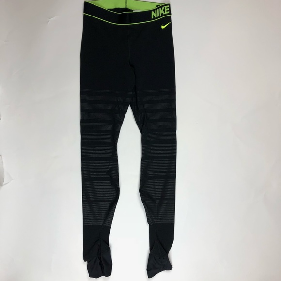 أصفاد إقامة دش nike pro hyperrecovery 